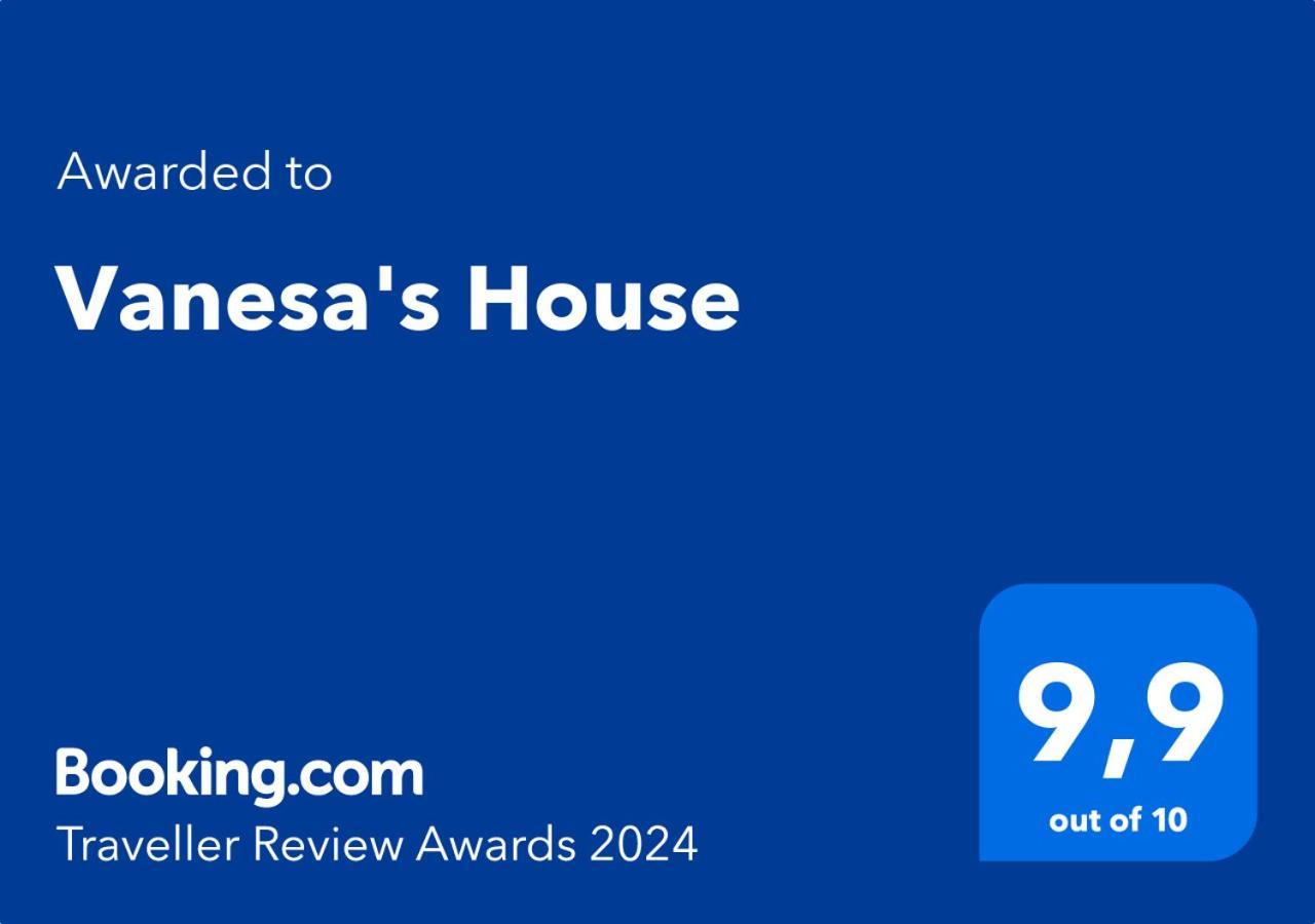 Vanesa'S House เอเธนส์ ภายนอก รูปภาพ